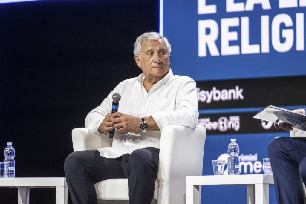 Stabilità in Siria: La Strategia dell'Italia RIMINI (ITALPRESS) – L'Italia continua a perseguire una...