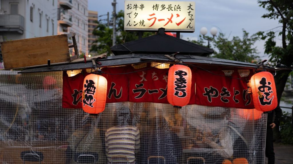 Fukuoka: il paradiso segreto del cibo di strada in Giappone da scoprire subito.