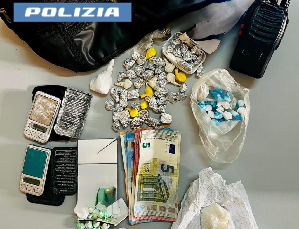 Catania: Polizia arresta 11 spacciatori nella lotta contro la droga nella città.