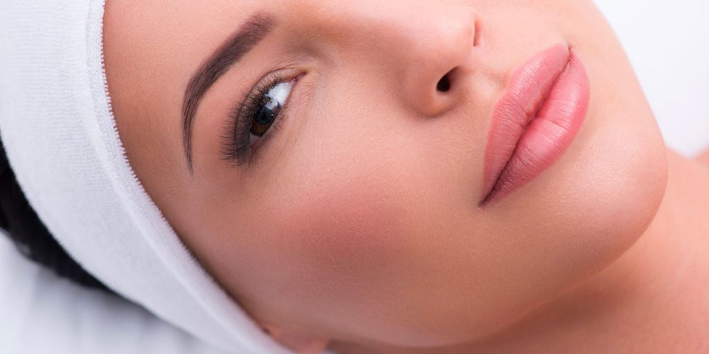Come Ottenere Labbra Carnose Senza Filler: Il Contouring Labbra Sognare labbra carnose e sensuali...