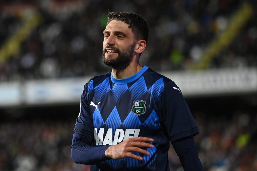 Berardi rinnova con il Sassuolo fino al 2029: “La maglia neroverde è la mia storia”.