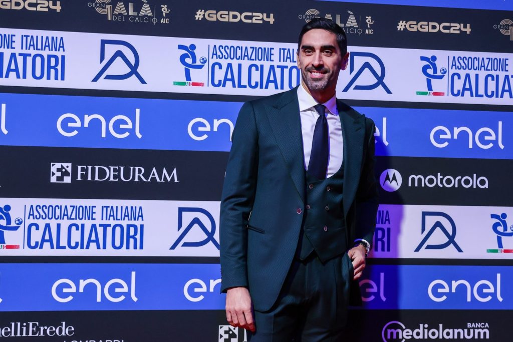 Filippo Magnini conquista “Ballando con le stelle”: il campione di nuoto in pista!