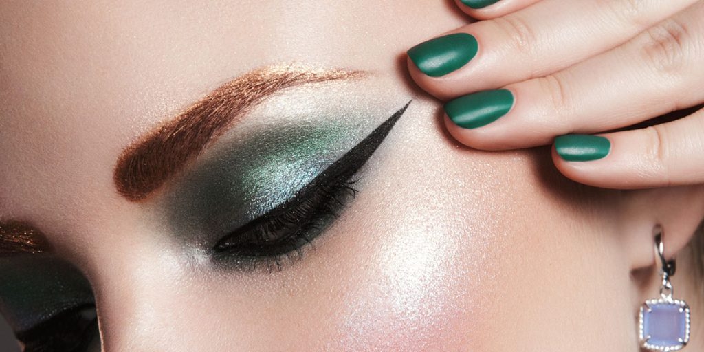 Fox Eyes: Il Trend di Bellezza che Divide Negli ultimi anni, i media hanno avuto un ruolo cruciale...