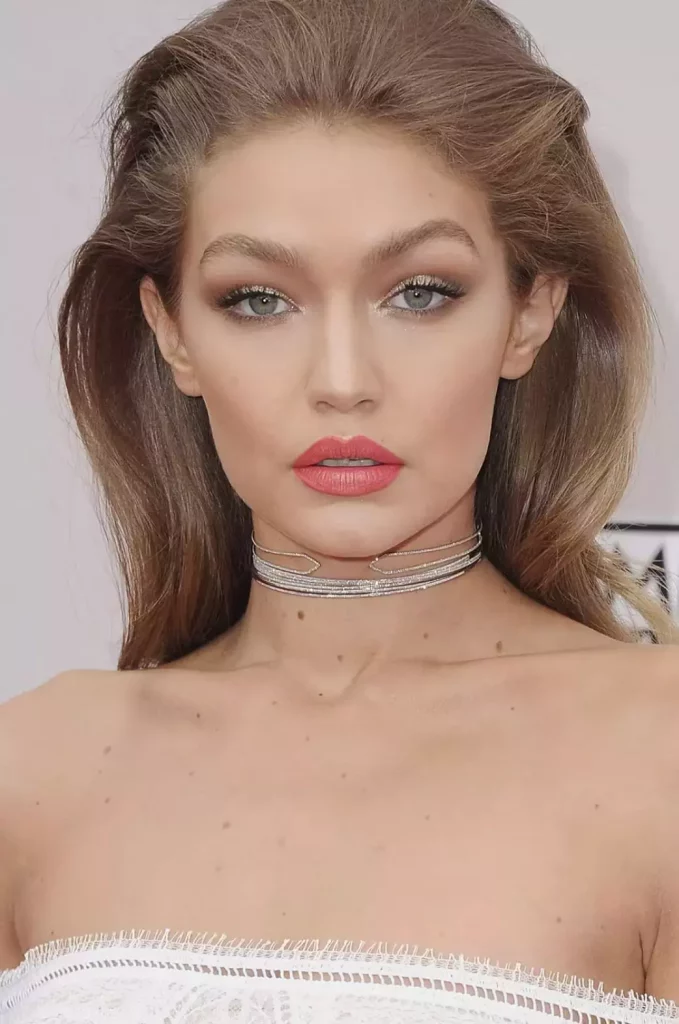 27 trucchi di bellezza festivi per un look glamour durante le feste natalizie.