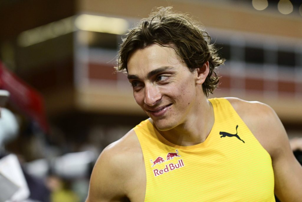 Armand Duplantis: Un Nuovo Record Mondiale nel Salto con L’Asta ROMA (ITALPRESS) – Il talento...