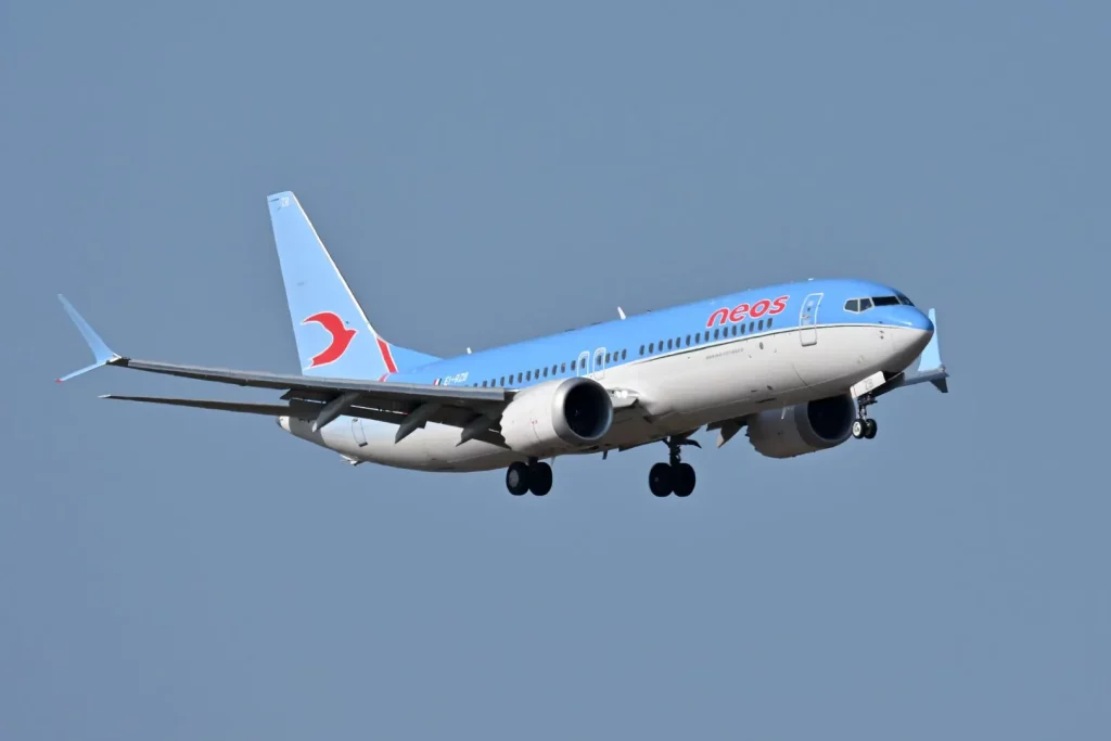 Drammatico volo Palermo-New York: anziana colpita da infarto muore a bordo dell’aereo.