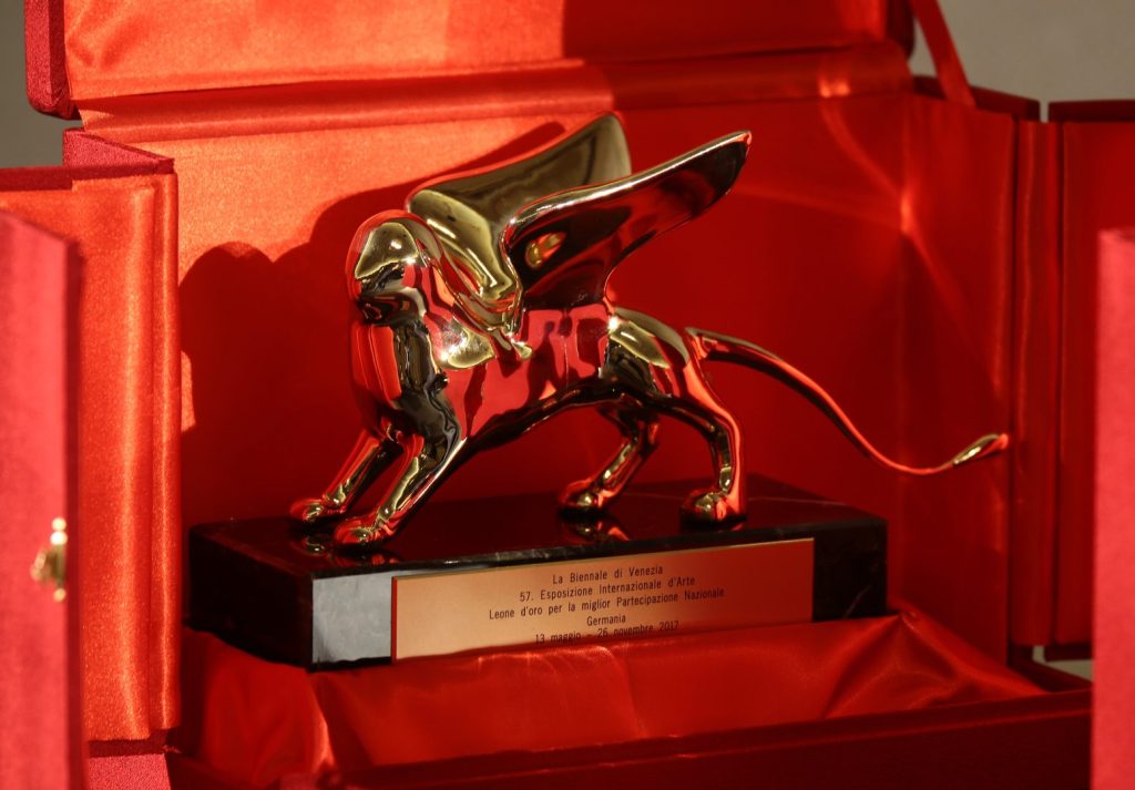 Venezia vibrante: l’82ª Mostra del Cinema illumina il Lido con arte e passione