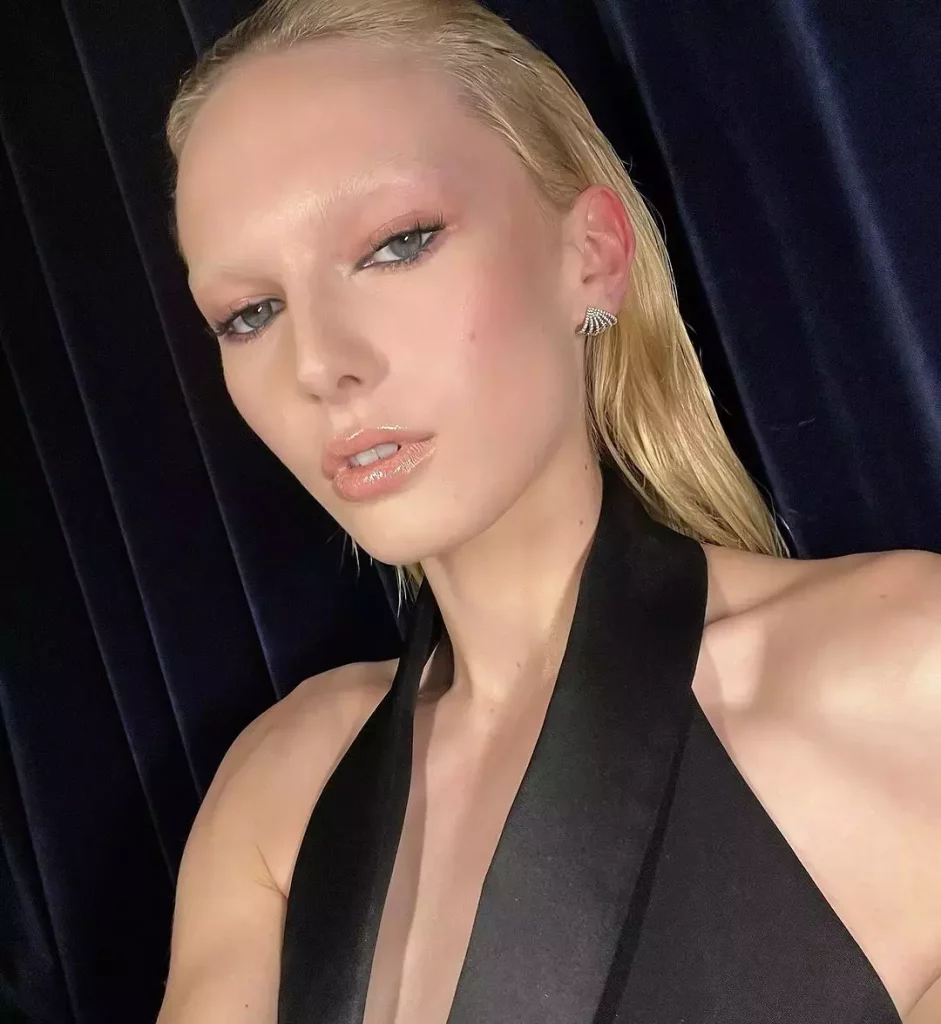 Le 10 tendenze trucco imperdibili del 2025: scopri i must-have di quest’anno!