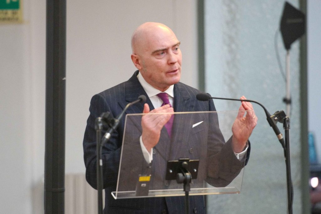 Il Governo Italiano e il Settore Farmaceutico: Sostegno alla Riduzione dei Dazi La Dichiarazione...