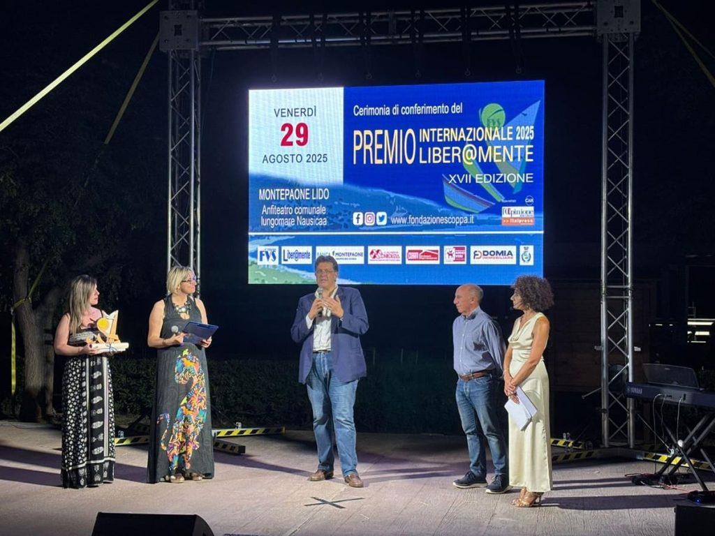 Premi Liber@mente 2025: riconoscimenti per l’innovazione e la creatività nel mondo digitale.