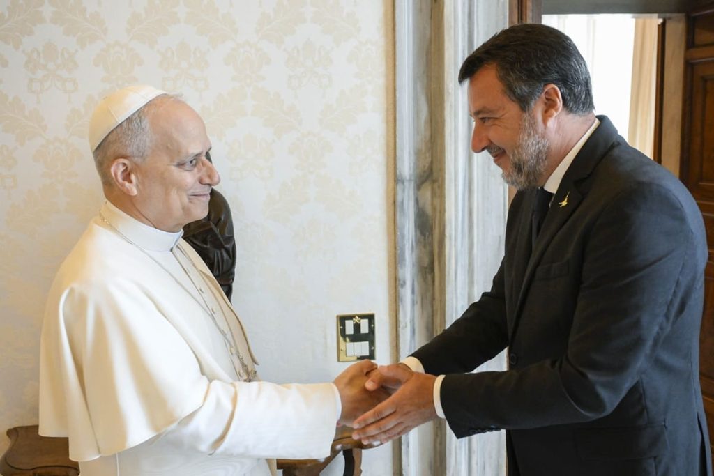 Salvini incontra Papa Leone XIV: un appello globale alla pace e all’unità dei leader.