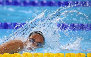 Quadarella quarta negli 800 con record europeo, Ceccon ottavo nei 100 farfalla ai Mondiali.