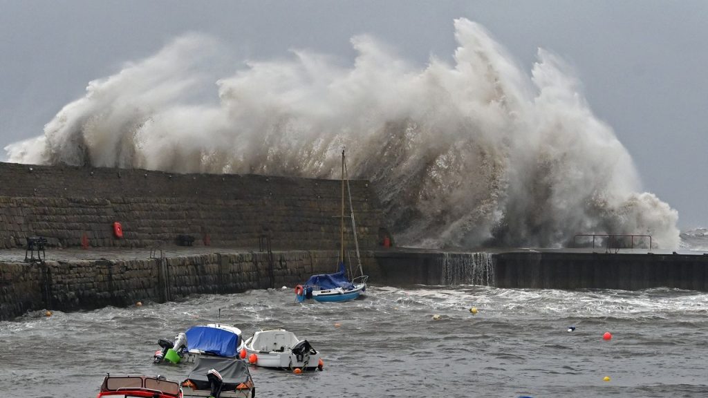 Disagi nei trasporti nel Regno Unito a causa della tempesta Floris in arrivo.