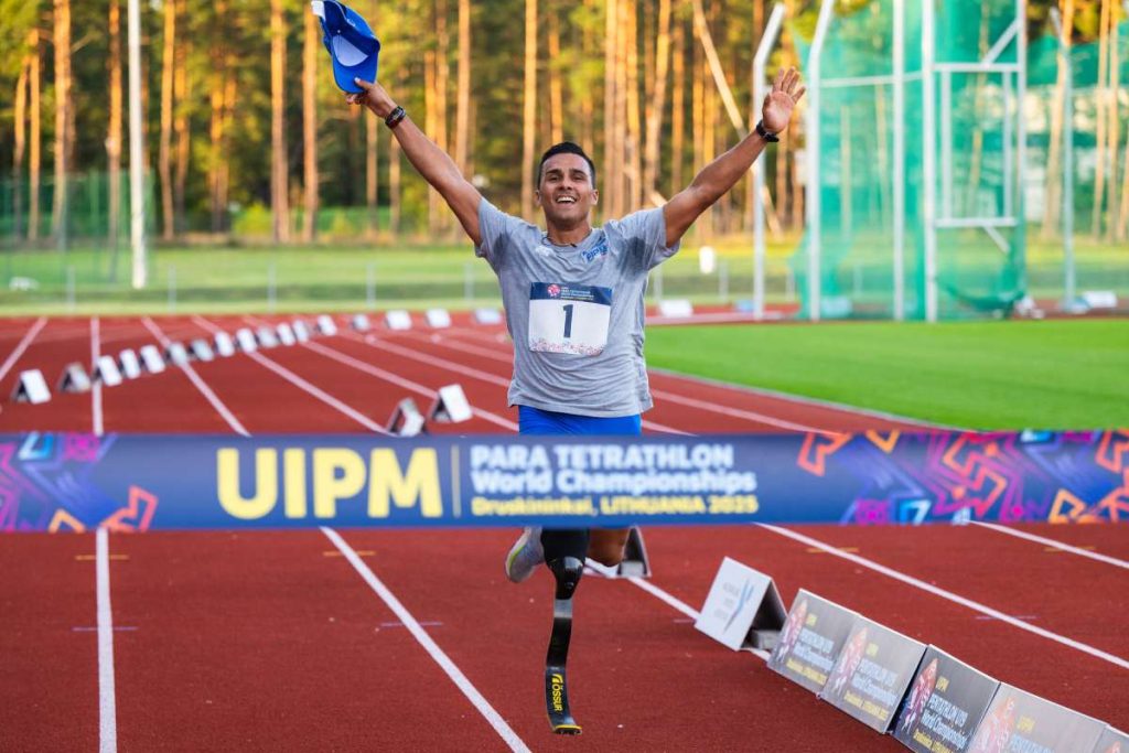 Irbin Vicco vince i Mondiali di Para Tetrathlon in Lituania, un’impresa straordinaria!