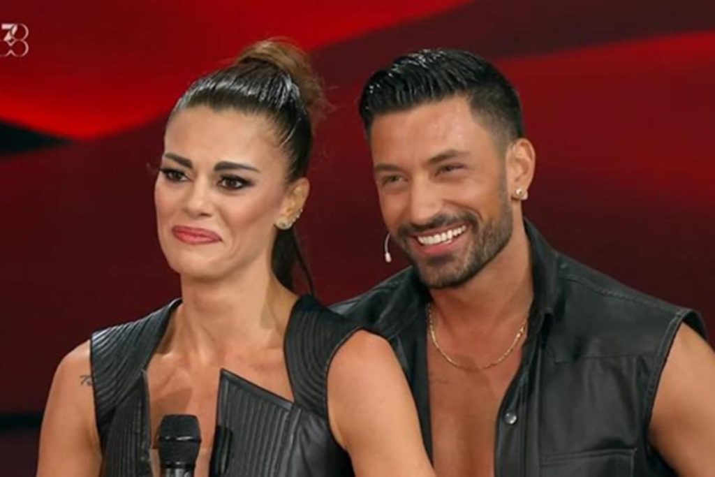 Compleanno a sorpresa: Bianca Guaccero dedica dolci parole al fidanzato Giovanni Pernice.