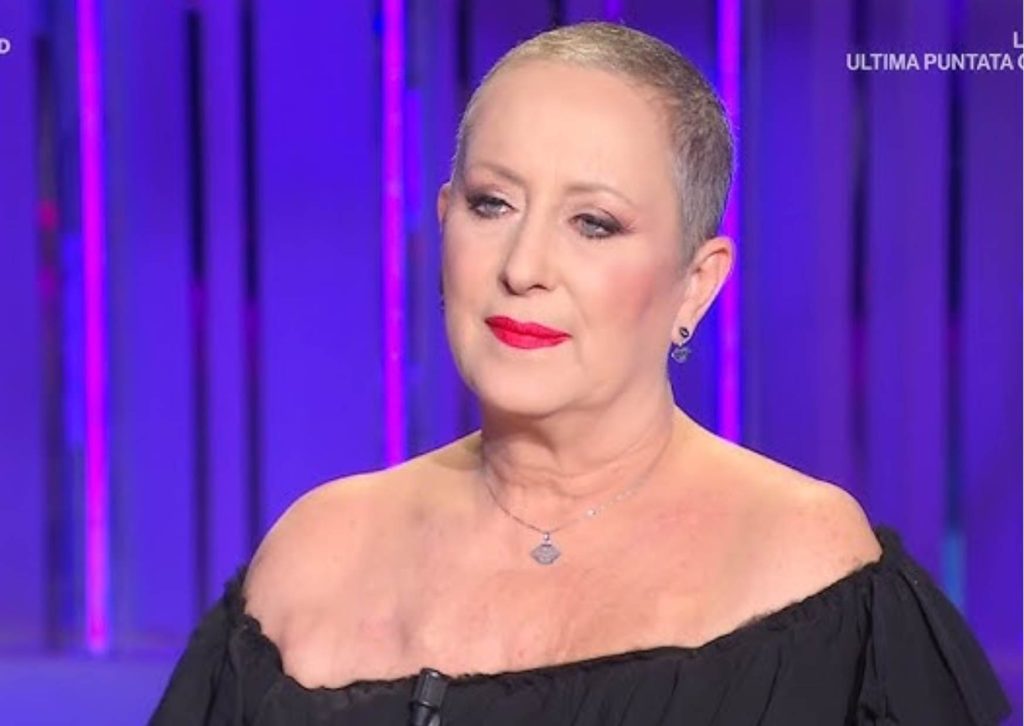 Carolyn Smith: Una Vita di Combattività e Passione per la Danza Chi è Carolyn Smith? Carolyn Smith è...