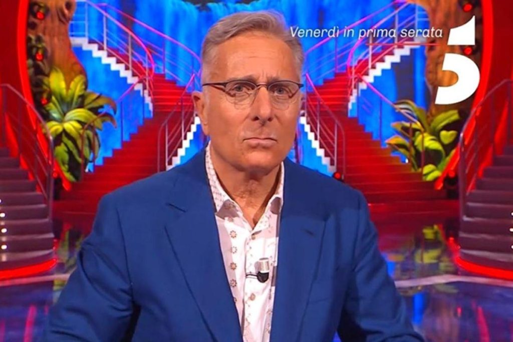 Giorgia Capaccioli svela la sua sensualità nella sfilata di intimo di Ciao Darwin 9.