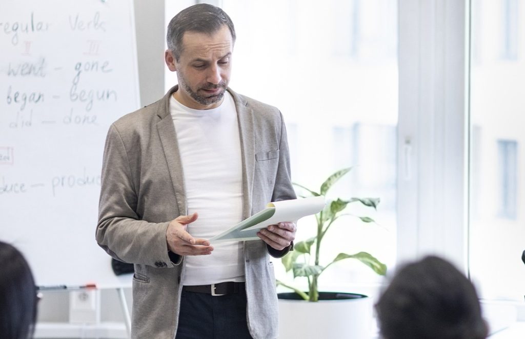 Ricostruzione carriera docenti/ATA: cos’è, come funziona e perché è unica.