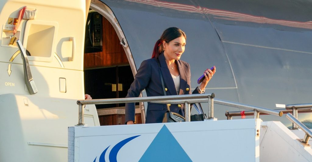 Laura Loomer: i confini della libertà di espressione sui social media.