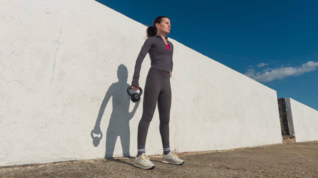 3 Esercizi in Piedi per un Core Forte: Alternativa al Plank da Provare