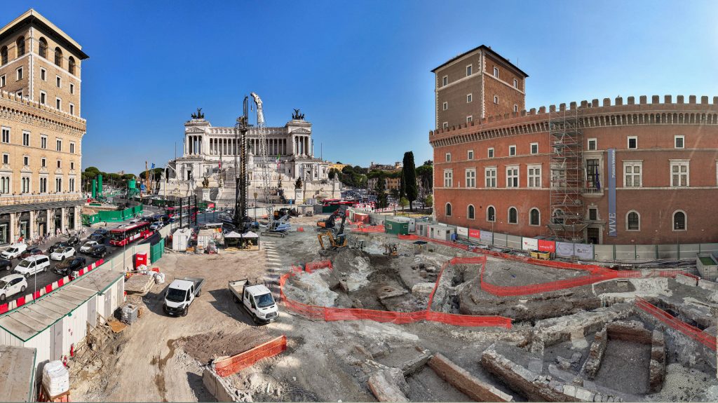 Reperti romani emergono dal cantiere della Metro C di Piazza Venezia. Scoperta storica in anticipo!