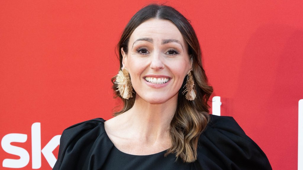 Scopri le Mary Jane di Suranne Jones: eleganza e comfort perfetti per l’autunno.