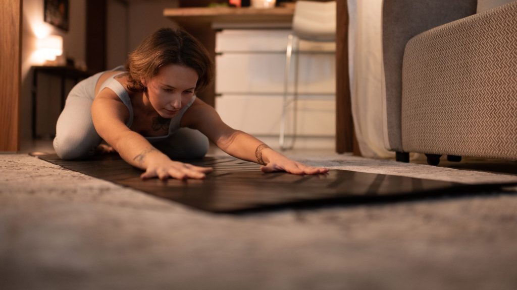 5 Efficaci Yoga Poses per Favorire il Sonno: Scoperte da un Esperto di Sonno