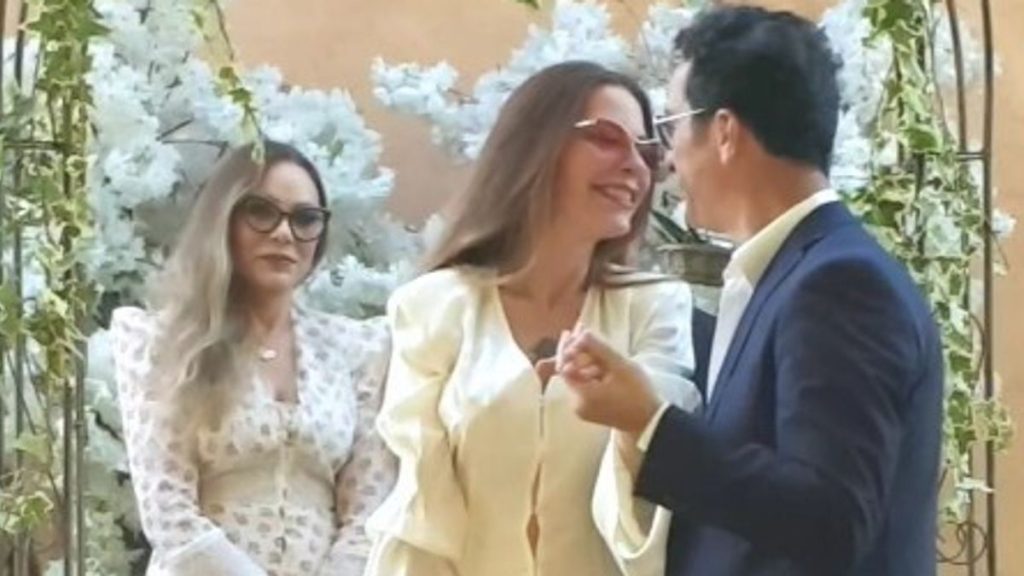 Naike Rivelli sposa: scopri i momenti magici delle nozze della figlia di Ornella Muti.