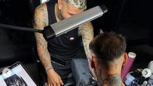 Icardi rimuove tatuaggi per Wanda Nara: “È un lavoro in corso”.