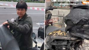 Ana Laura Ribas in lacrime per il suo scooter distrutto dalle fiamme.
