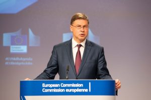 Dombrovskis: Innovatori penalizzati dalla mancanza di spazio e supporto normativo in Ue.