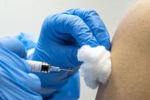 Vaccinazione Antinfluenzale 2025-2026: Tutto Quello che Devi Sapere Presso l’Ambulatorio...