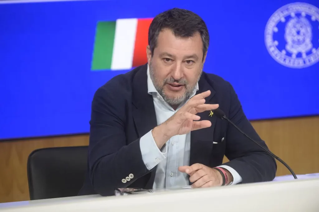 San Siro, Salvini critica: “Delibera poco chiara, serve trasparenza per il voto”