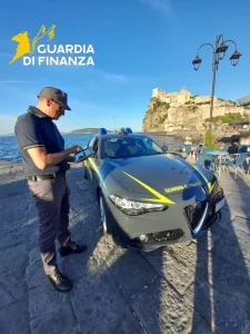 Ischia: 52 violazioni sugli affitti abusivi rilevate in recenti controlli.