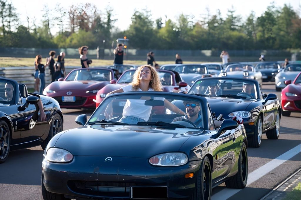 Mazda svela le esclusive versioni MX-5 2025 al Minardi Day: un evento imperdibile!