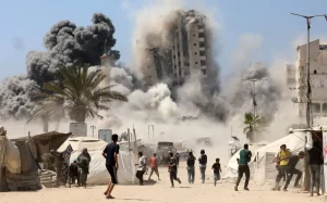 IDF colpisce grattacielo a Gaza City: “Centro di intelligence di Hamas” distrutto.
