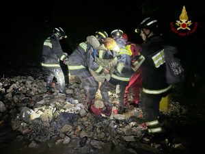Maltempo colpisce Nord e Centro Italia: 280 interventi dei Vigili del Fuoco in azione.