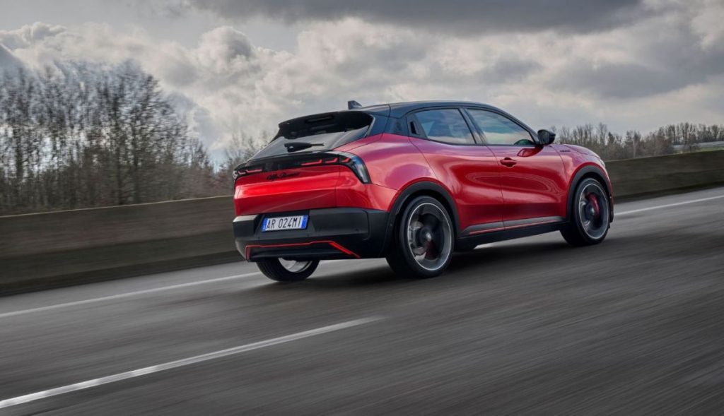 Scopri il Futuro Elettrico di Alfa Romeo: Ecobonus 2025 per la Junior Elettrica Un'Offerta...