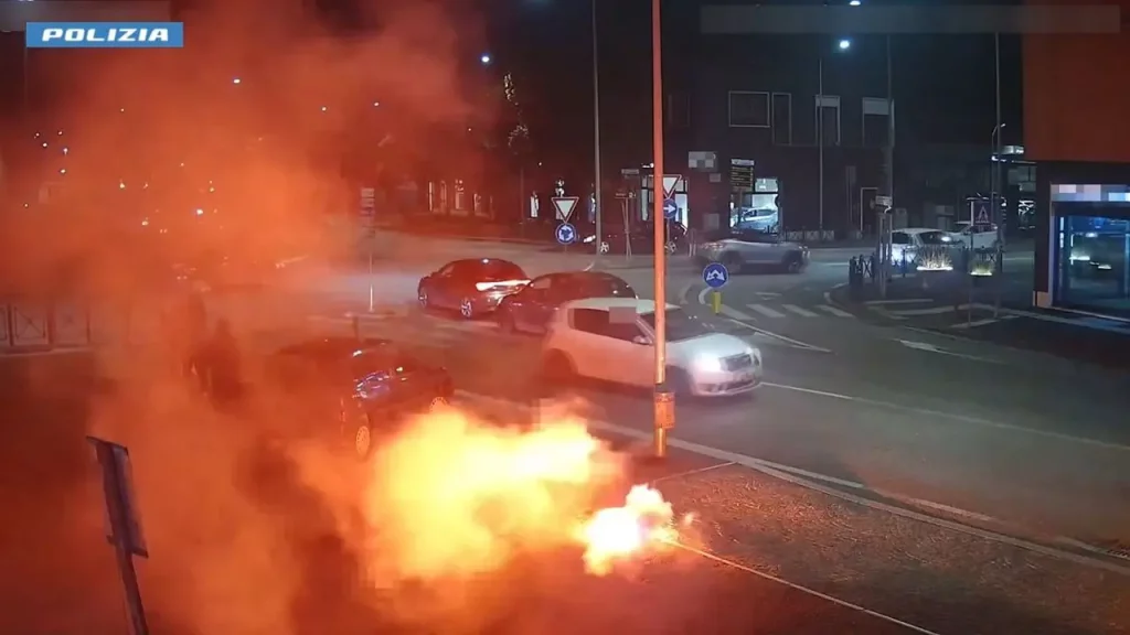 Ultras dell’Hellas Verona denunciati: 21 coinvolti nell’aggressione a tifosi del Napoli.