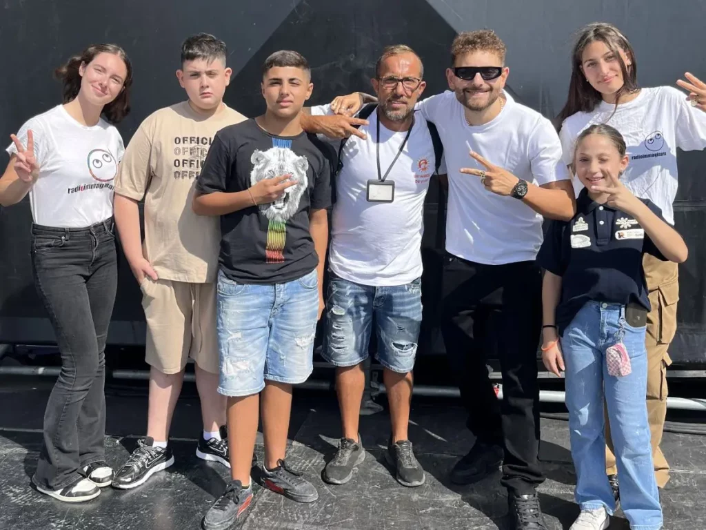 Caivano: Racconti Radiofonici nella Scuola dopo l’incendio del Pulmino della Camorra