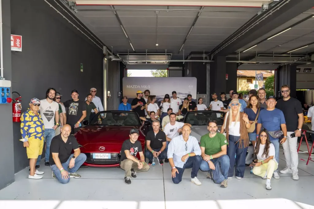 Mazda MX-5 protagonista al Minardi Day 2025: emozioni in pista indimenticabili.