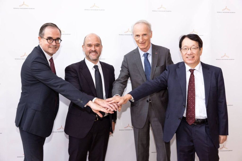 Alleanza Renault-Nissan-Mitsubishi: nuova era di innovazione e collaborazione nel settore automotive.