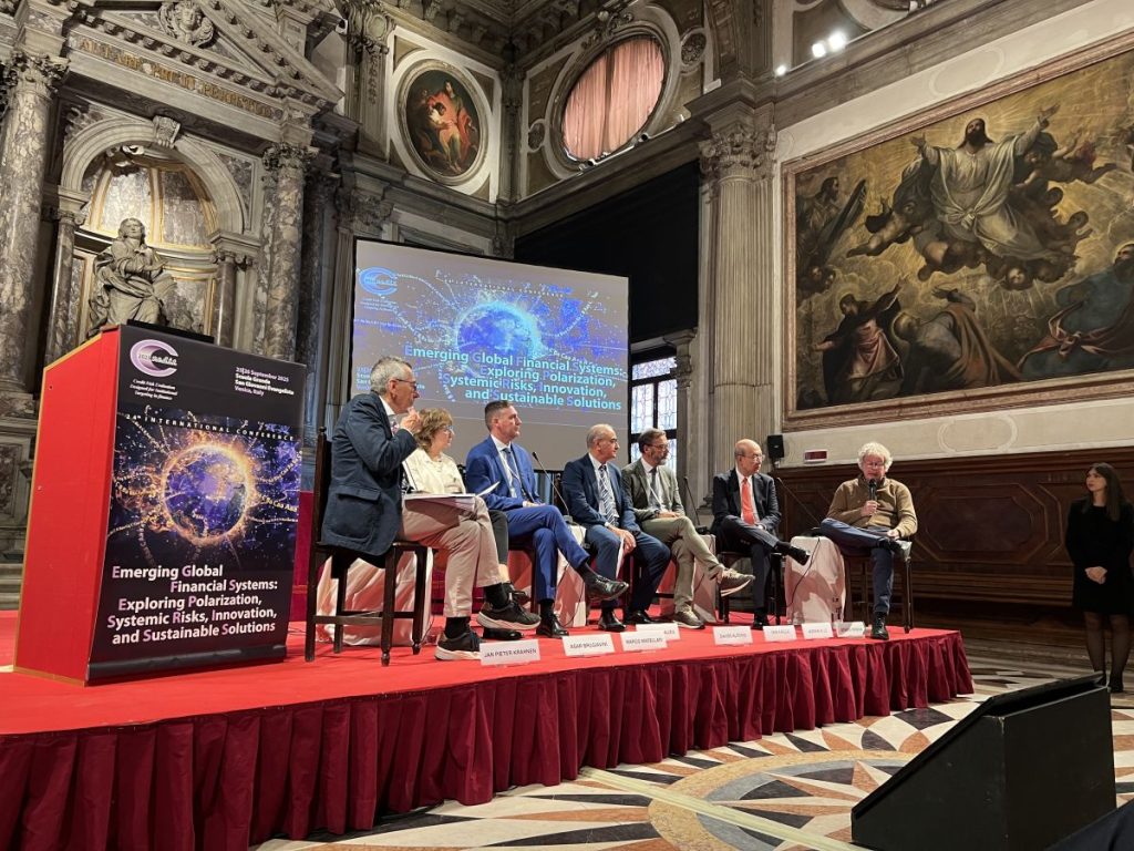 C.r.e.d.i.t. 2025: i rischi si quadruplicano e rivoluzionano i modelli finanziari globali