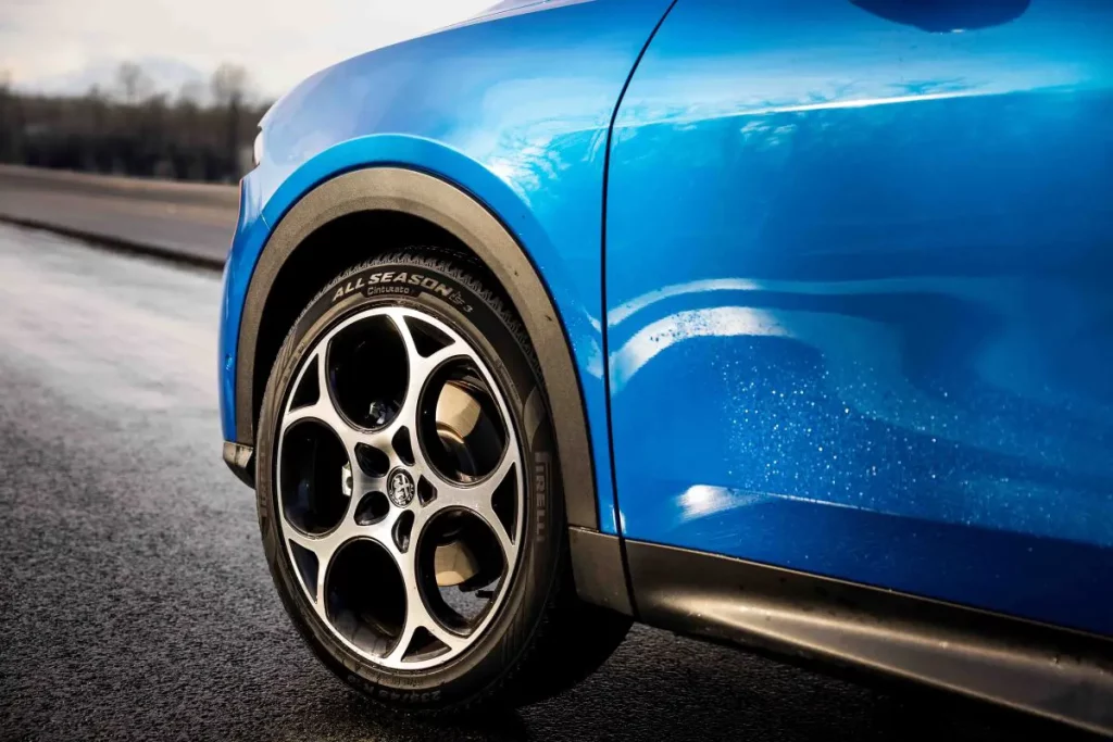 Pirelli Cinturato All Season SF3: la scelta ideale per prestazioni in ogni stagione.