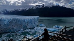 Il ritiro del ghiacciaio Perito Moreno: un segnale preoccupante per il clima globale Di MELINA...