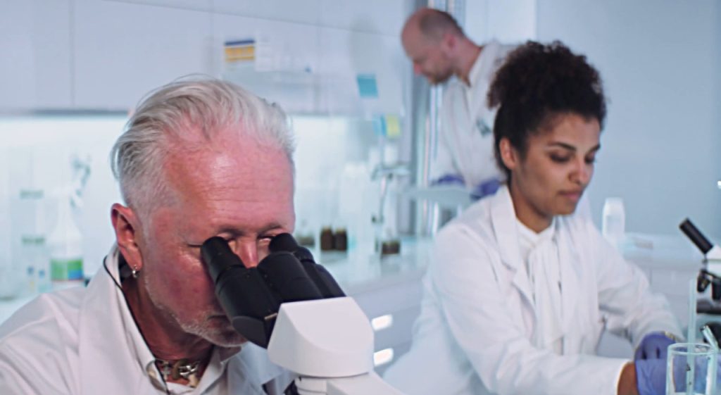 Nuovo anticorpo sperimentale contro il glioblastoma migliora l’attività cerebrale secondo uno studio del CNR.