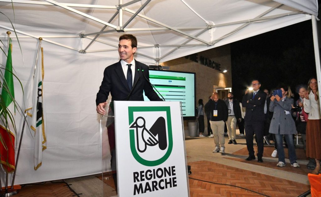 Elezioni Marche: Acquaroli riconfermato, promette continuità nel suo operato. Guarda il video!