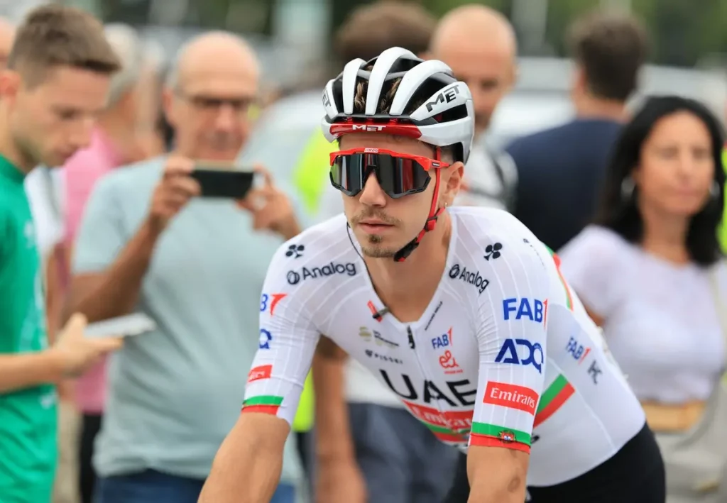 Almeida conquista l’Angliru, Vingegaard mantiene la leadership nella Vuelta.