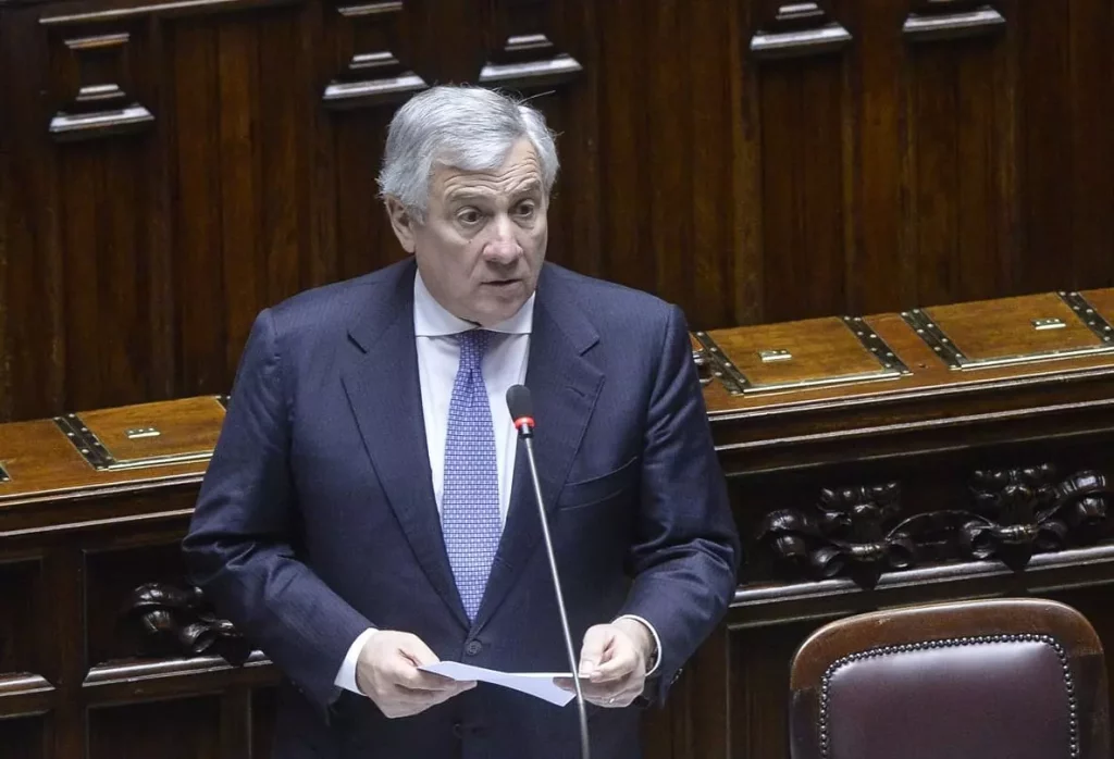 Tajani: “Nessun membro del governo italiano è al servizio di Israele”.
