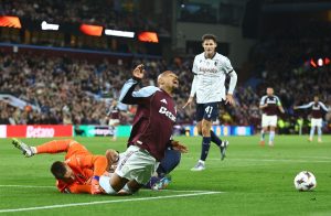 Bologna perde 1-0 all’esordio in Europa League contro l’Aston Villa.